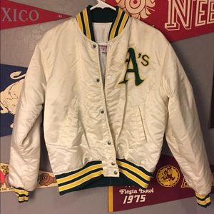 VINTAGE BOMBER JACKET
